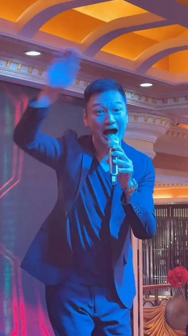 家拍戏不介意被嘲五音不全：我不觉得前TVB男星自爆因一个原因拒返娘(图4)