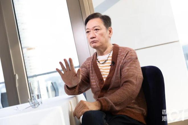 家拍戏不介意被嘲五音不全：我不觉得前TVB男星自爆因一个原因拒返娘(图8)